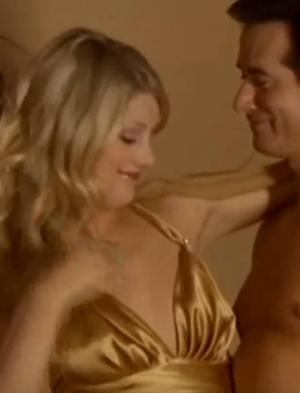 银色高跟鞋 av番号